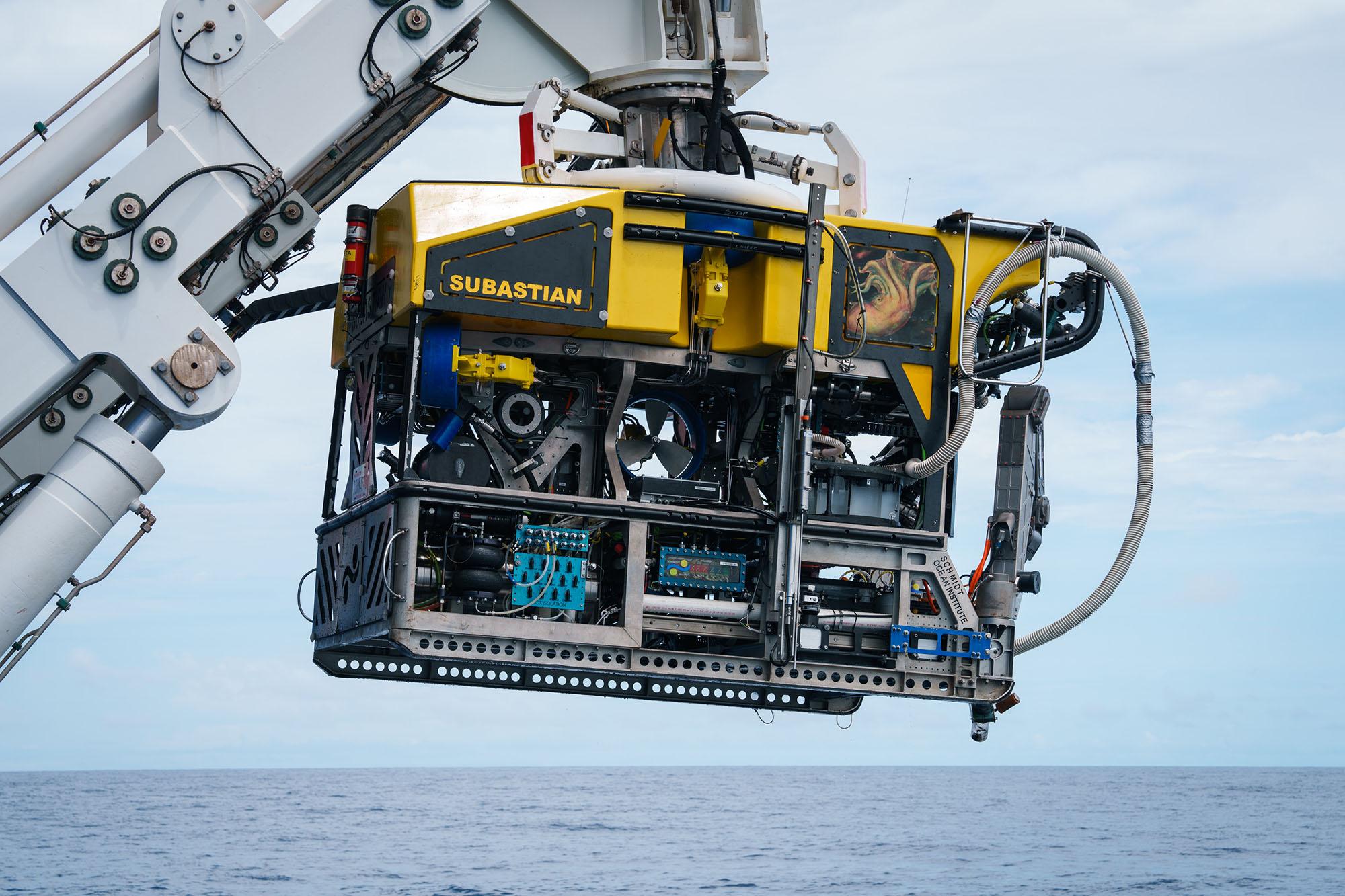 ROVs e AUVs: os robôs que estão transformando a exploração do oceano profundo